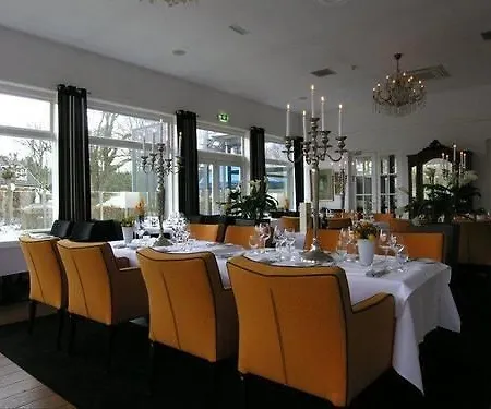 Oranjeoord Hotel 3*