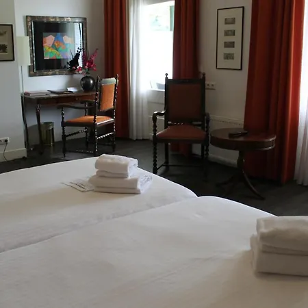 Hotel Oranjeoord 3*