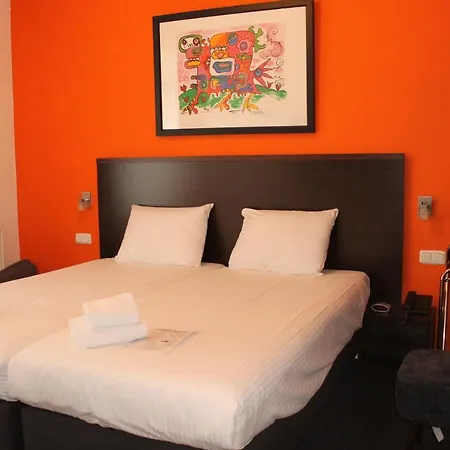 Hotel Oranjeoord 3*