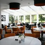 Oranjeoord فندق هوج-سورين