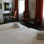 Otel Oranjeoord 3*