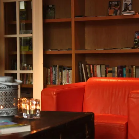 Oranjeoord فندق هوج-سورين